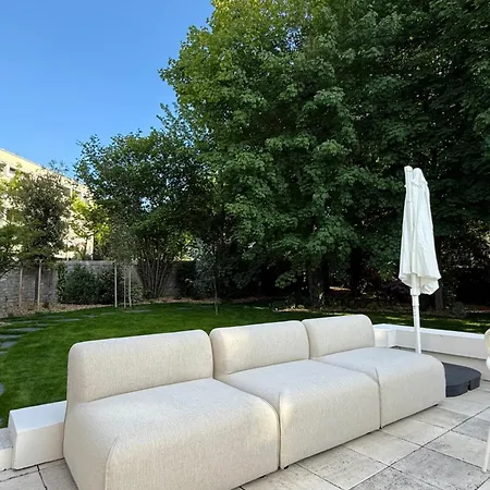 Couette-café Murmures - Luxury St Germain En Laye