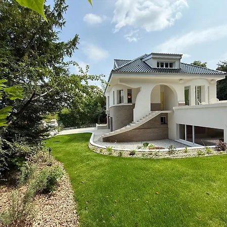 Couette-café Murmures - Luxury St Germain En Laye 3*